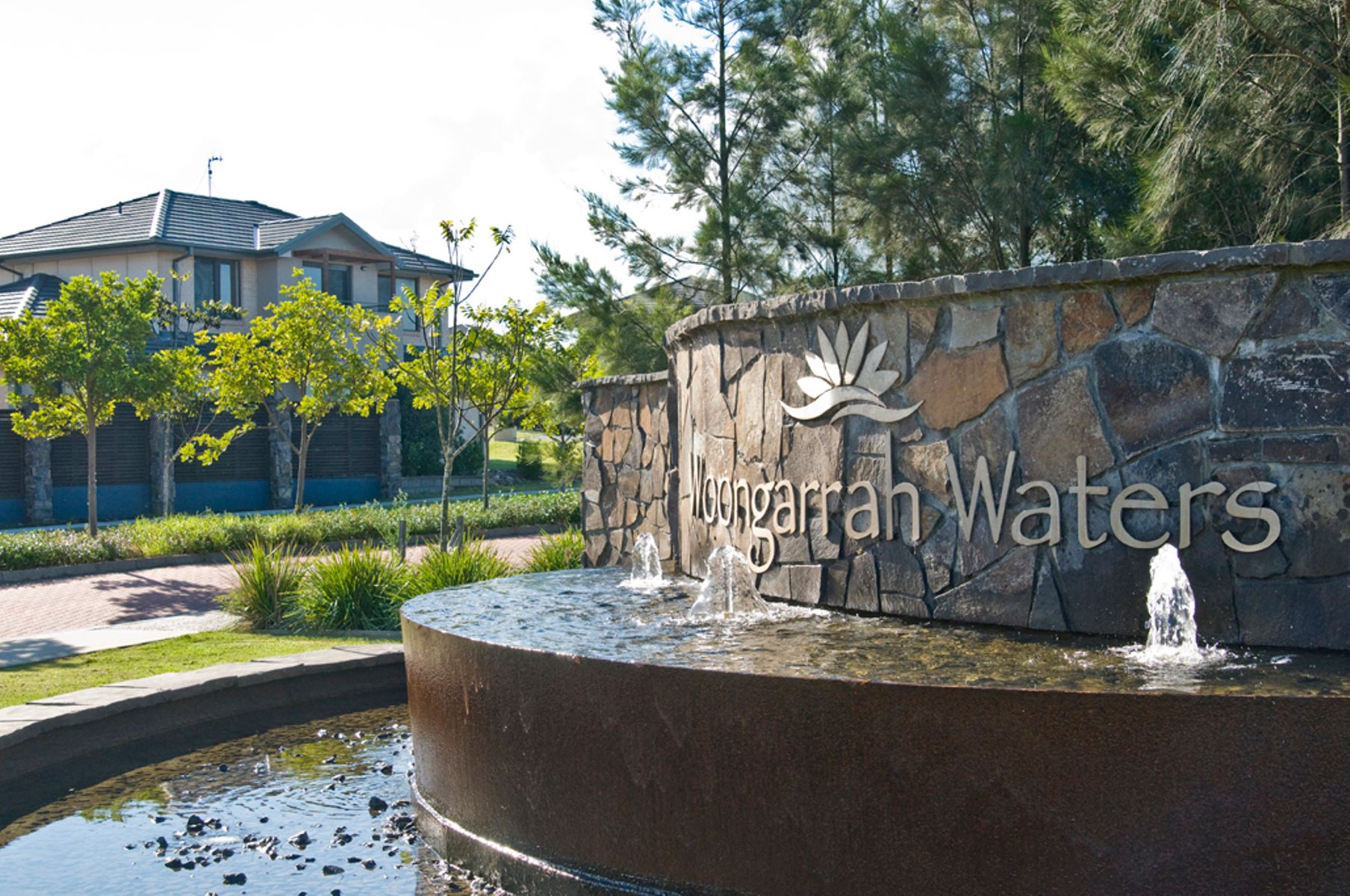 Woongarrah - Local Attractions